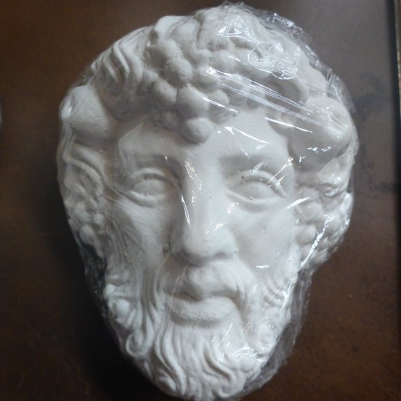 3 Small Vintage Ancient Roman Decorative Hanging Heads - Very Unique! - Picture 4 of 5